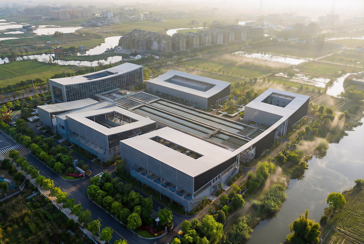 1774625891556004.jpg 项目鸟瞰,Aerial view of the project © StudioSZ.jpg